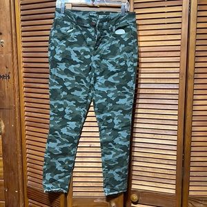 Old navy rock star mid-rise size 10